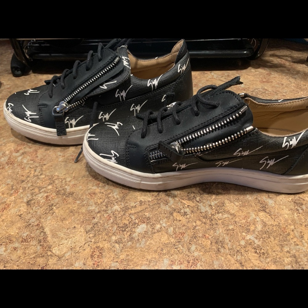 Authentic kids Giuseppe’s sneakers(34) SOLD SOLD